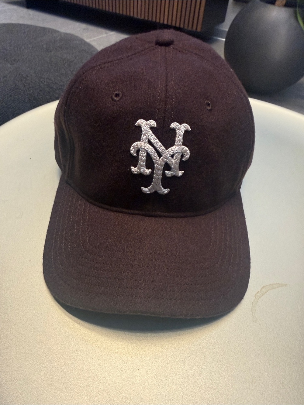 Kith Men's Dark Brown New York Logo Baseball Cap with Cream Embroidered Logo